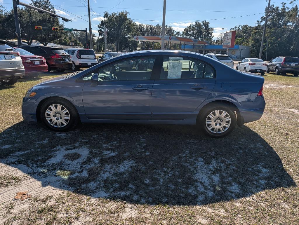 2009 Honda Civic DX-VP's photo