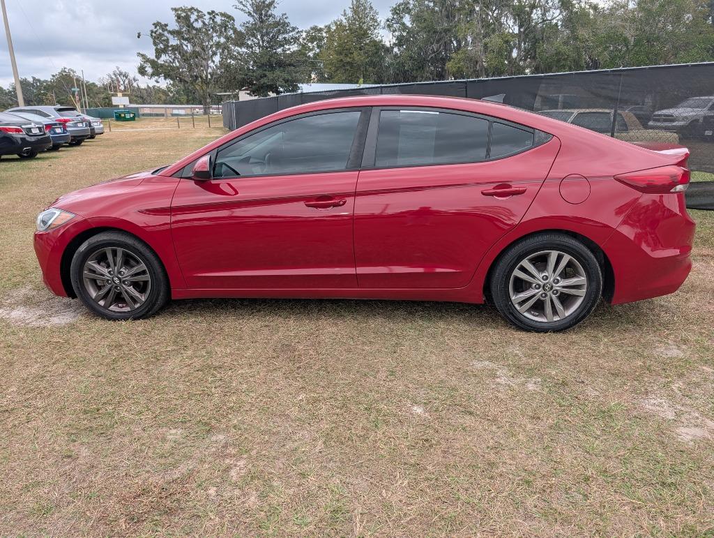 2017 Hyundai Elantra SE's photo