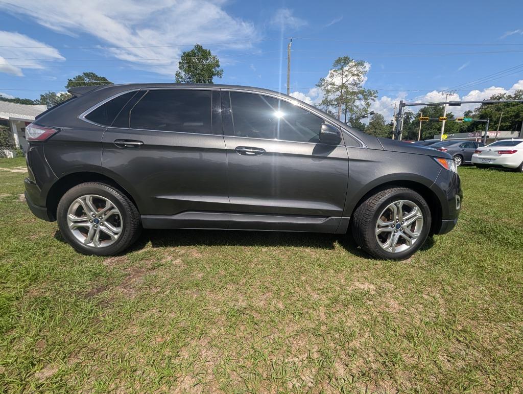 2018 Ford Edge Titanium's photo